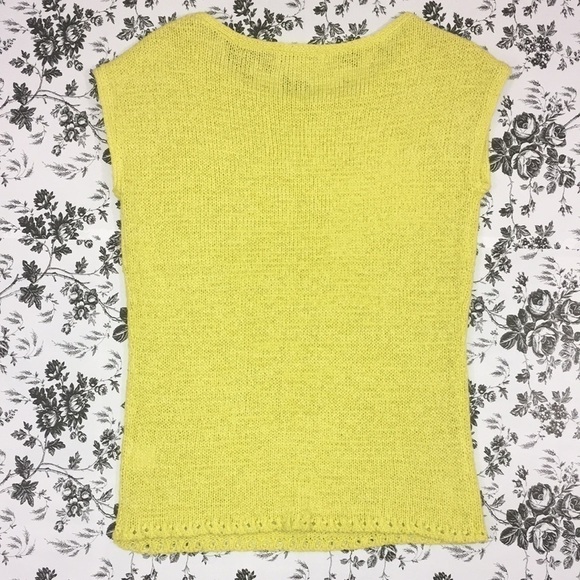 LIZ CLAIBORNE Yellow Sleeveless Sweater Top Small - Picture 5 of 6